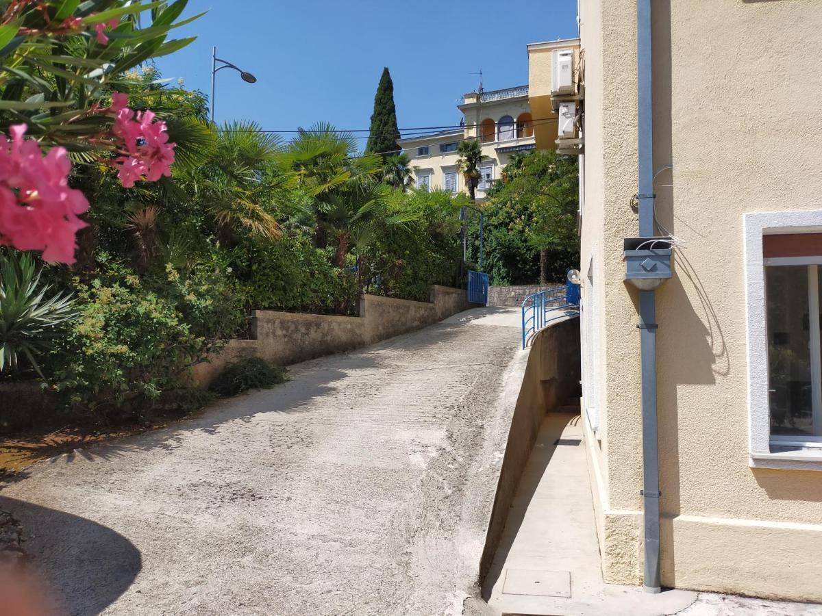 אופטיה Apartments Ivna Bilek מראה חיצוני תמונה